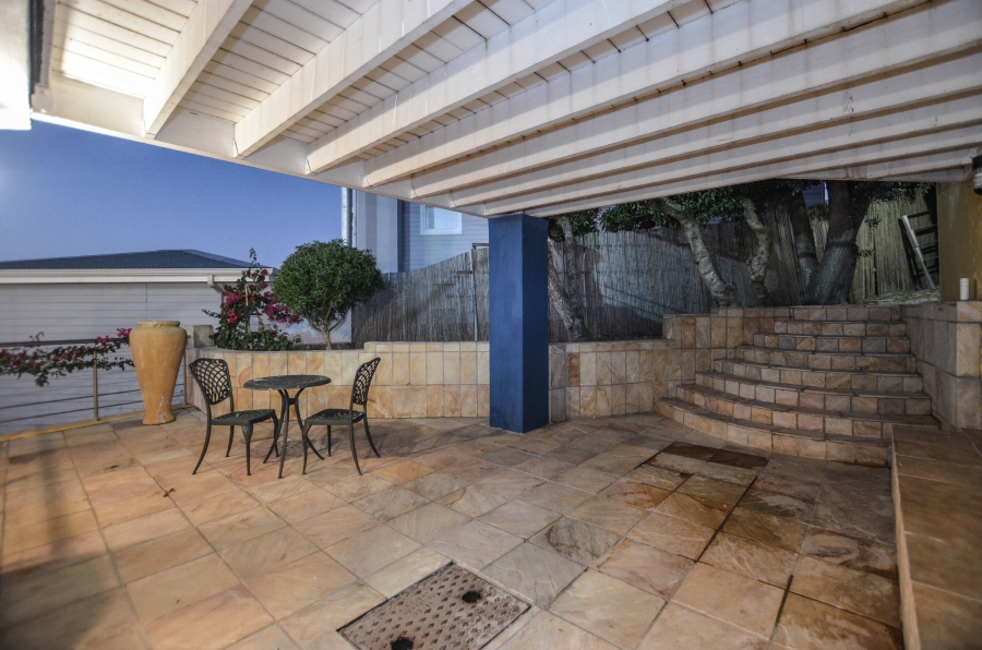 3 Bedroom Property for Sale in Yzerfontein Western Cape